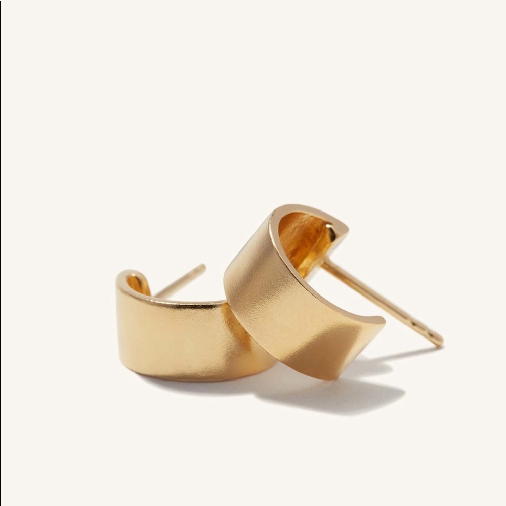 Gold Huggie earnings